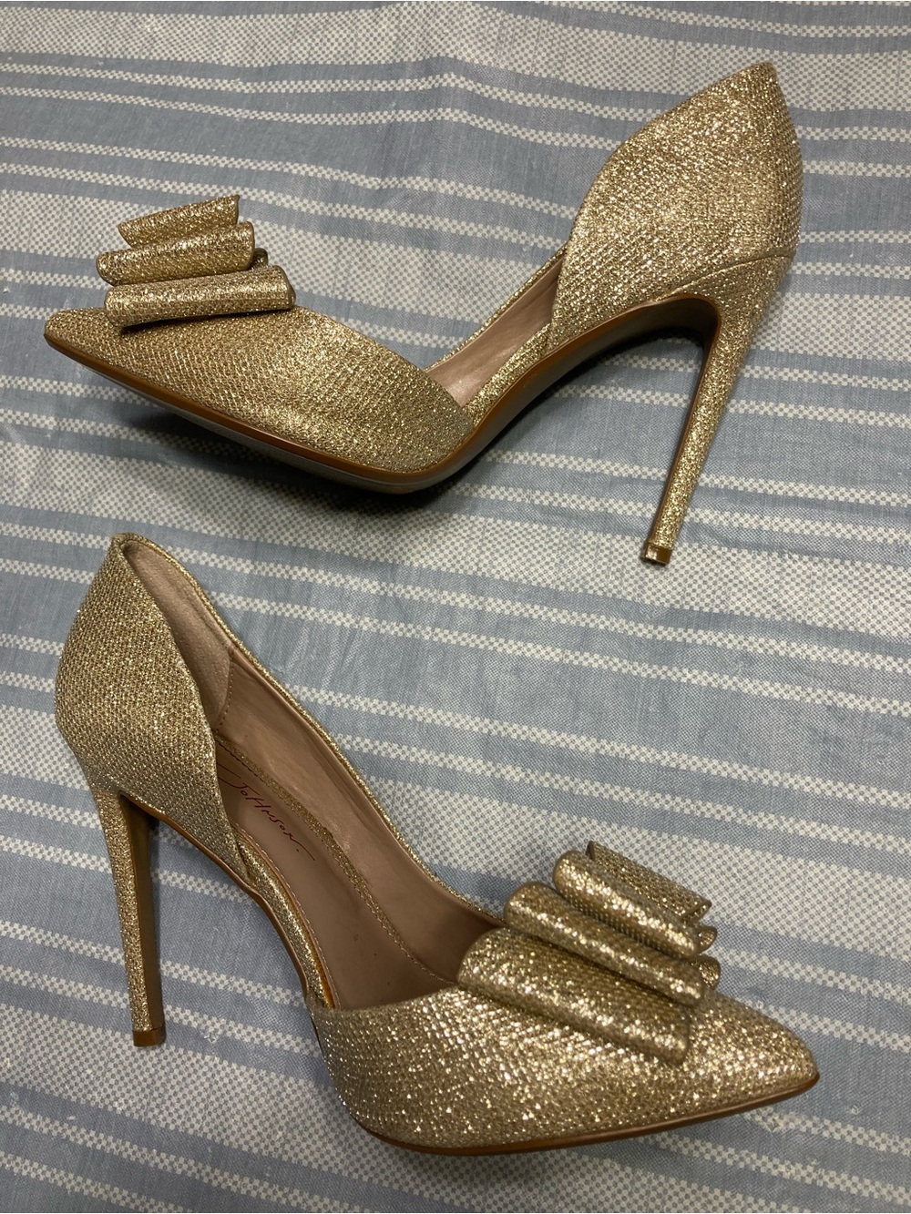 Betsey Johnson sparkly gold, pointed toe heels. - Picture 2 of 5